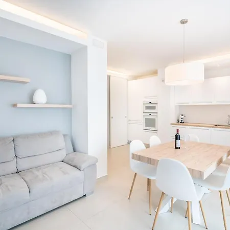 Mirabilia 108 - Poetto - Parking Apartment Cagliari
